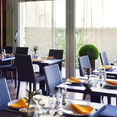 Otel The Originals City, Le Beaujoire, 3*